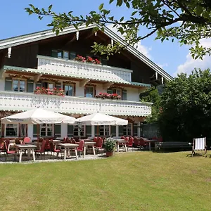 https://villa-mittermaier.com-bavaria.com