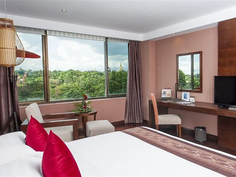 Rose Garden Hotel Yangon 5*,