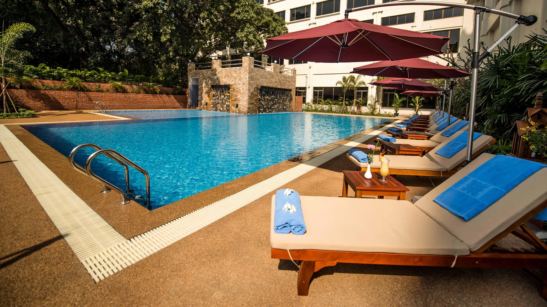 Rose Garden Hotel Yangon