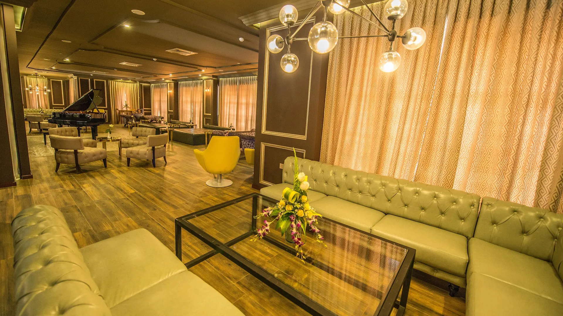 Rose Garden Hotel Yangon 5*,