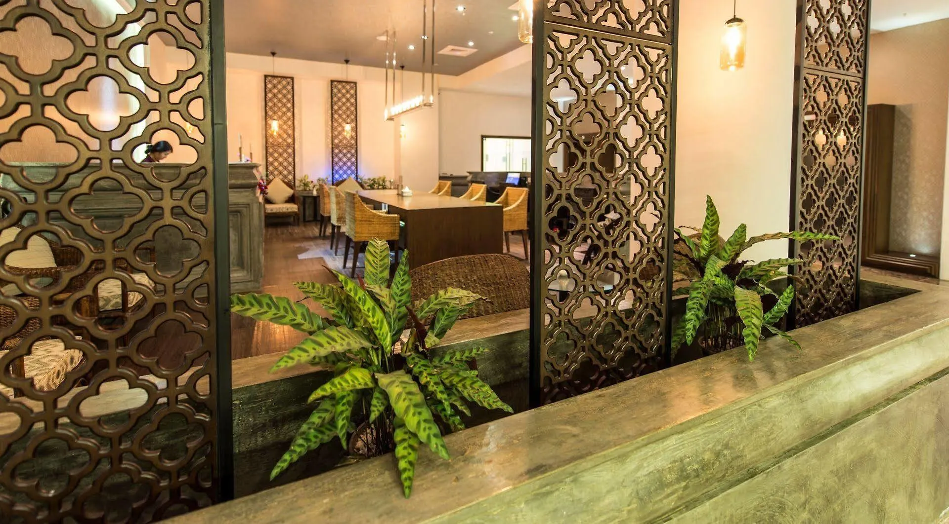 *****  Rose Garden Hotel Yangon Myanmar